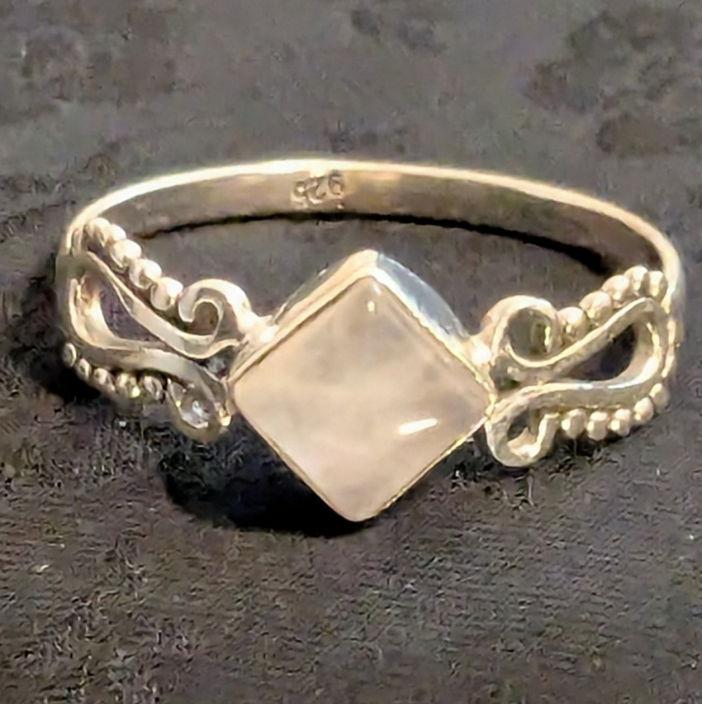 π Elegant Rare Sterling Silver Ring Genuine Pink Rose Quartz Ring Size 10